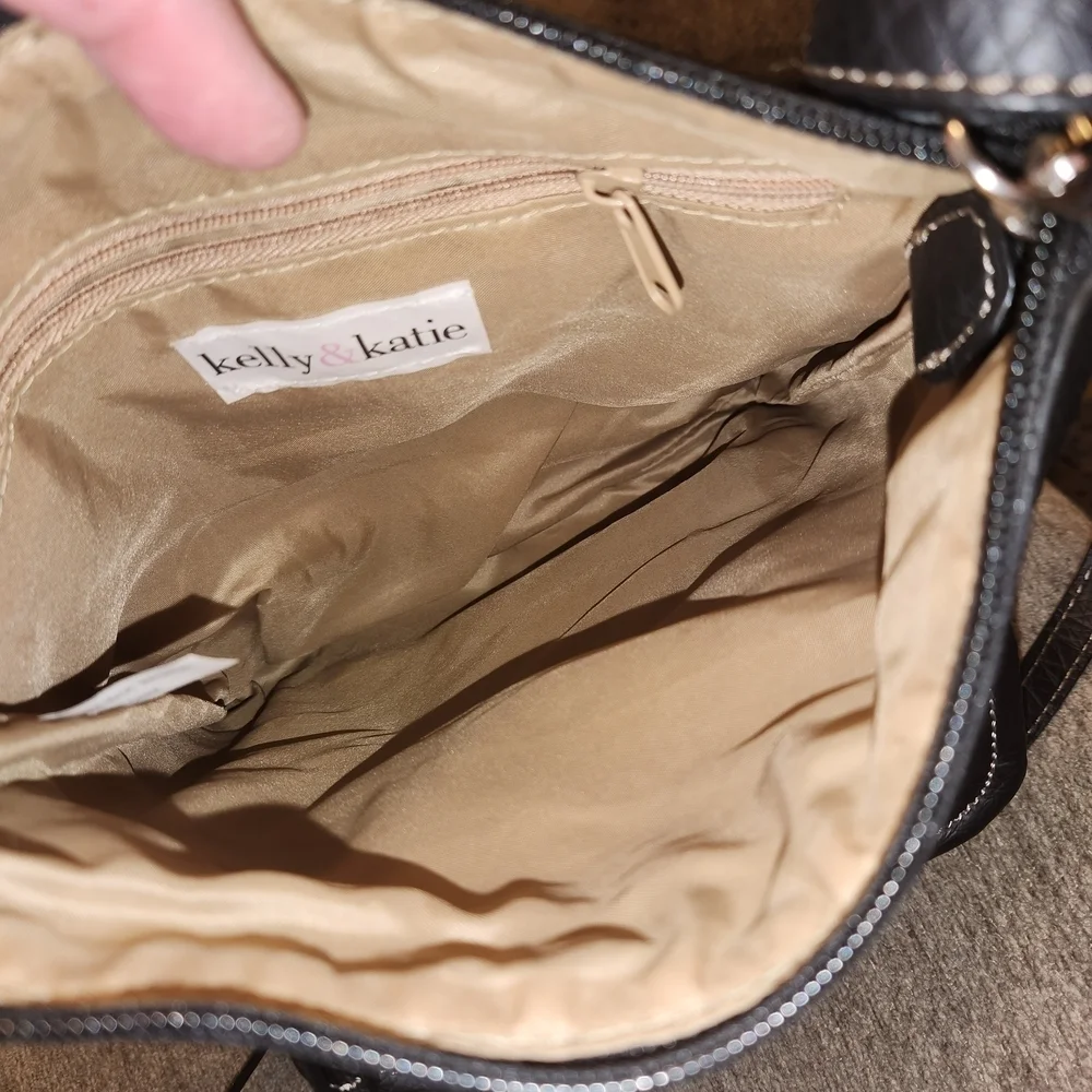 Kelly & Katie Textured Black Crossbody Bag
